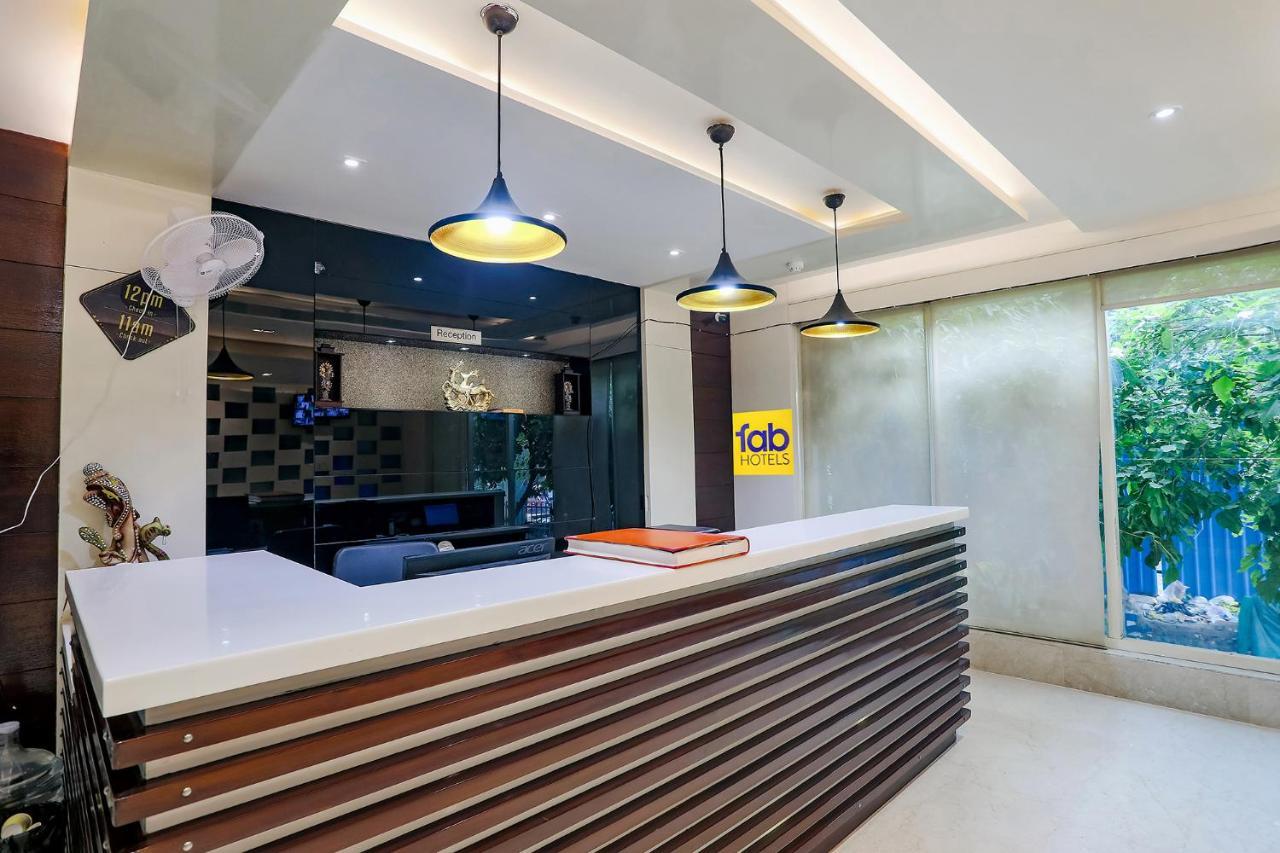 Fabhotel Grand Stay ニューデリー エクステリア 写真