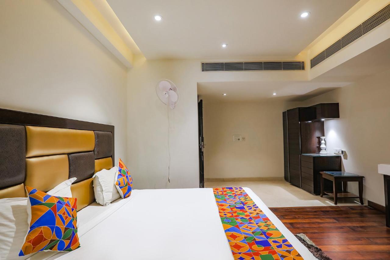 Fabhotel Grand Stay ニューデリー エクステリア 写真