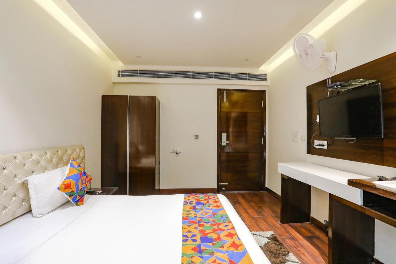 Fabhotel Grand Stay ニューデリー エクステリア 写真