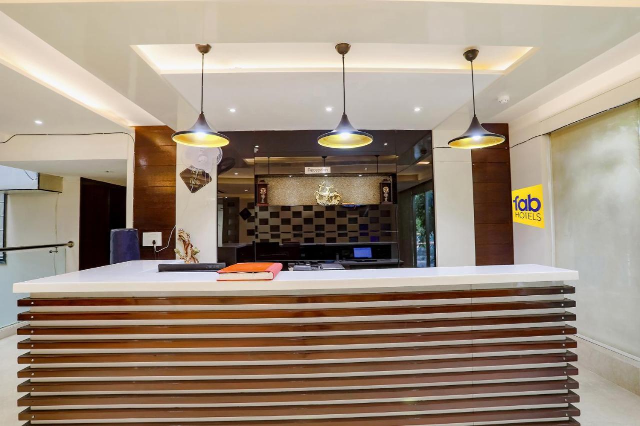 Fabhotel Grand Stay ニューデリー エクステリア 写真