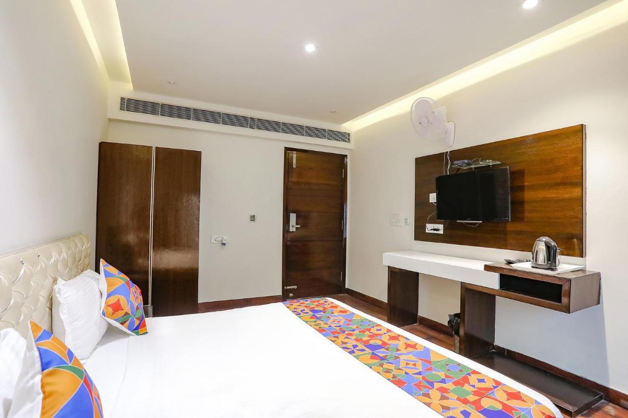 Fabhotel Grand Stay ニューデリー エクステリア 写真